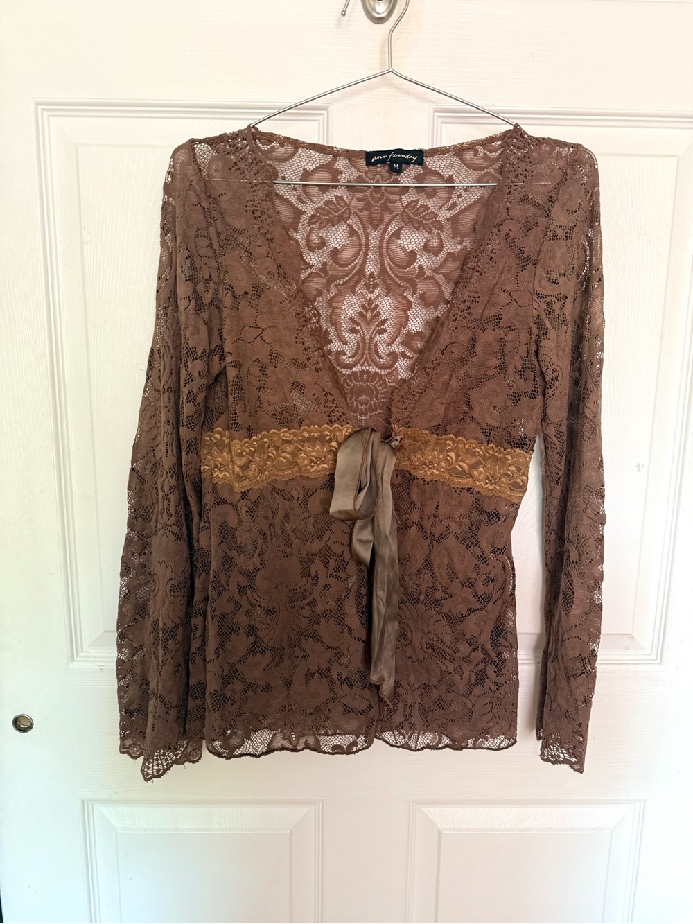 Ann Ferriday Brown Lace Long Sleeve Blouse with Gold Accent